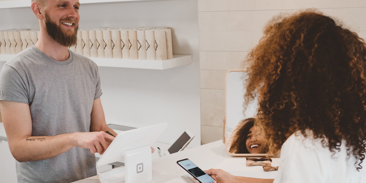 How Noche Works: Your Personal Date Night Concierge